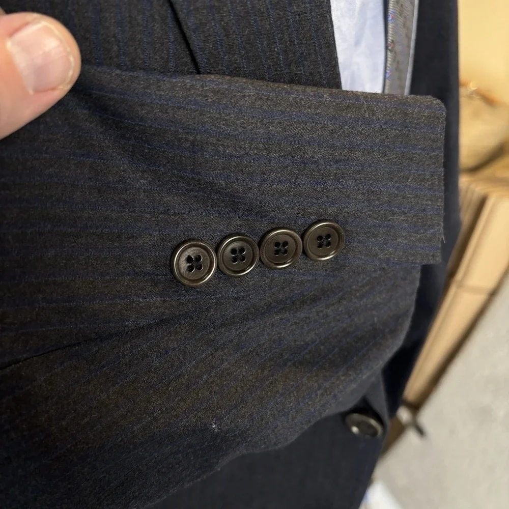J‎ Hilburn 2 Piece Suit Mens 42R Blazer 36x29 Pant Dark Gray Blue Pinstripe